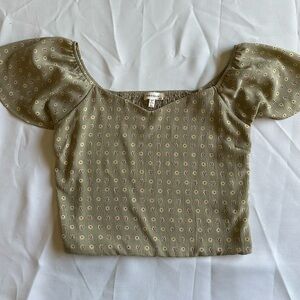 Olive green crop/off shoulder Top size XL Monteau Los Angeles